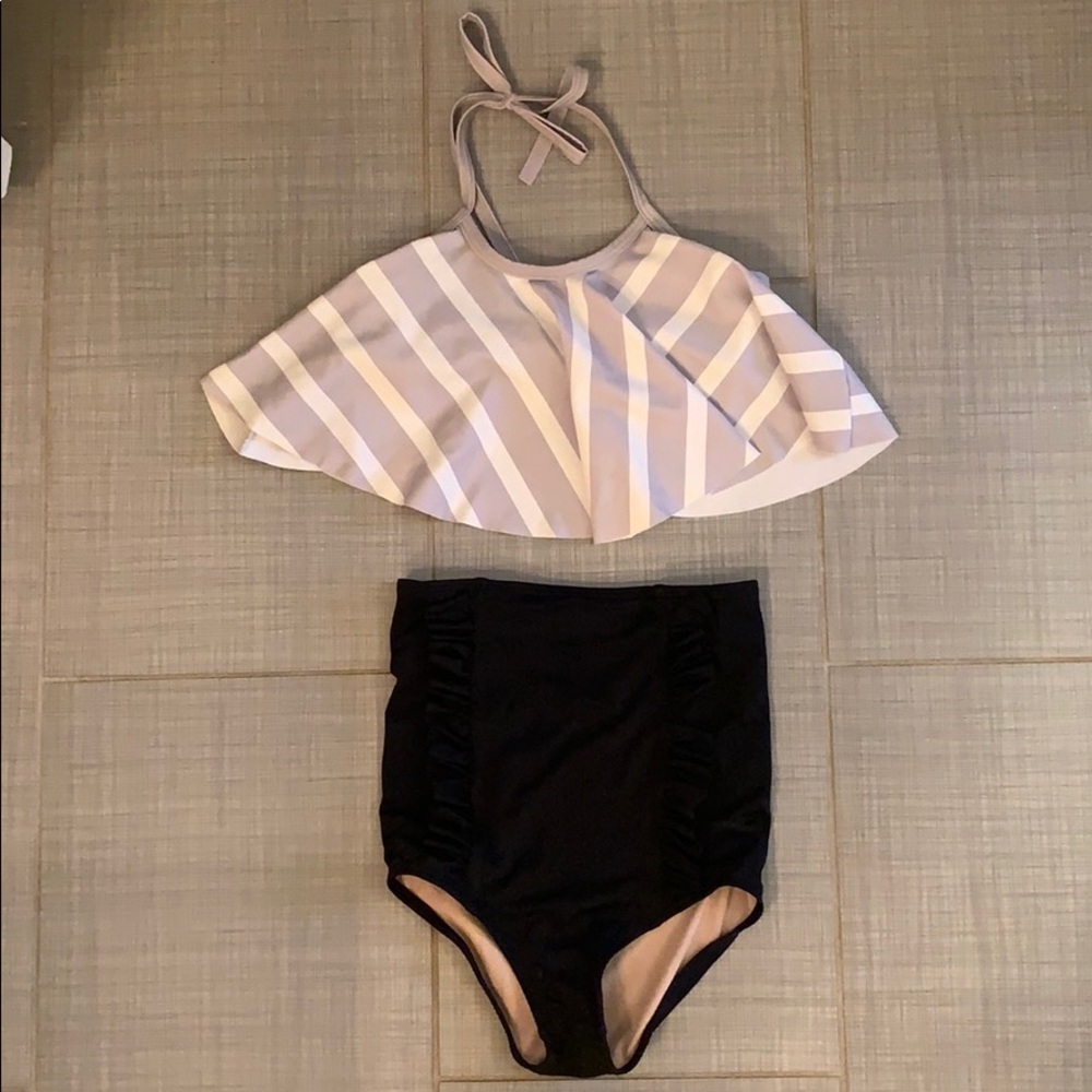 Kortni Jeane Girls Bikini (size 6/7)